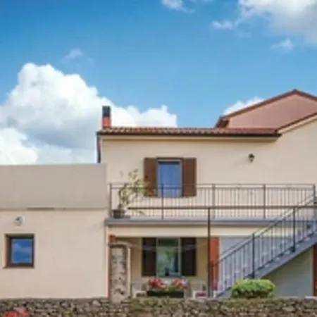 Villa House Luna By Guide