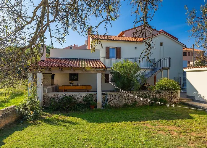 House Luna By Guide Pomer